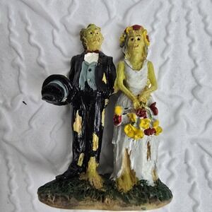 Vtg 2.5" Retired 2007‎ Lemax Spooky Town Zombie Bride & Groom Resin Halloween